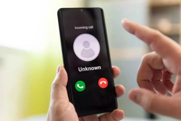 WhatsApp’s new feature lets you silence incoming calls from unknown callers