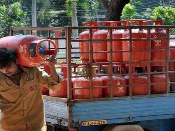 LPG cylinder price slashed by Rs 200 – Check city-wise rates